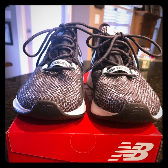 new balance fresh foam roav city grit